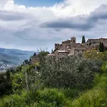 Il Castello شقة